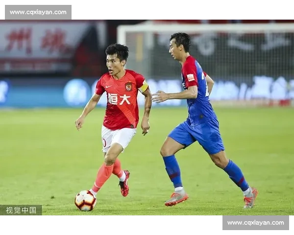 恒大对阵宏运焦点之战联赛格局走向引发球迷热议关键三分争夺悬念升级