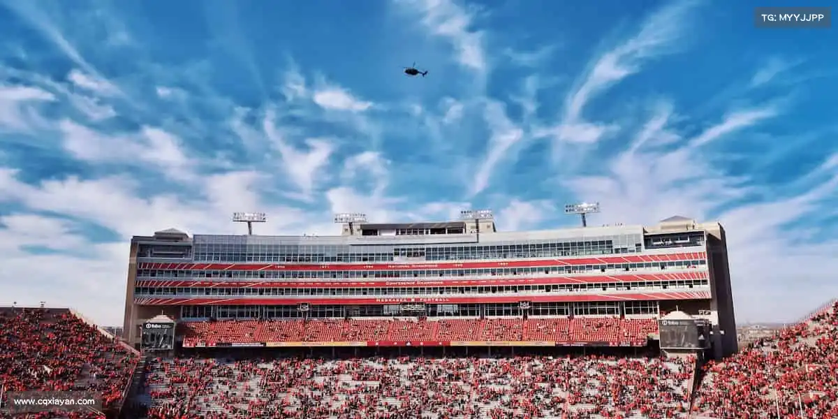 米兰·(milan)🚣‍♀️逆流而上，划向远方！用汗水诠释坚持，你的赛场由你主宰💪